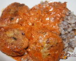 Индюшиные котлетки со вкусной подливой