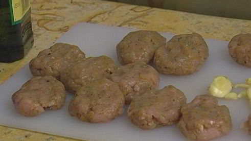 котлеты из индейки с фасолью