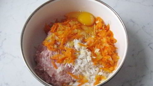 котлеты из индейки с рисом и морковью