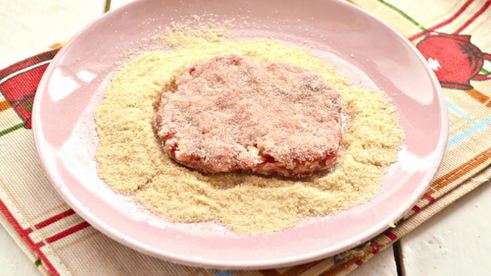 котлеты из свинины и говядины в панировке