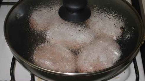 котлеты с гарниром и овощами