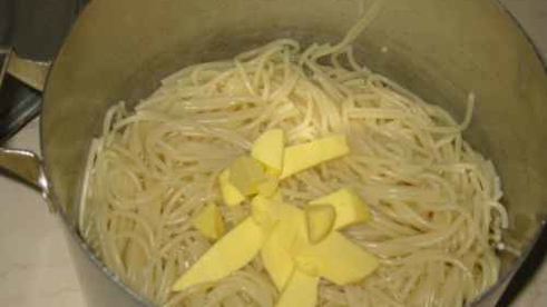 котлеты с гарниром и овощами