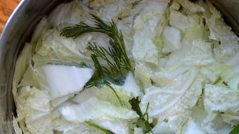 котлеты с пекинской капустой и розовым соусом