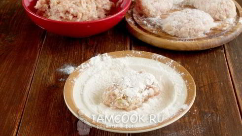 котлеты в сметанном соусе