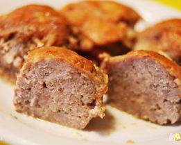 Котлеты, запеченные в сливочно-томатном соусе