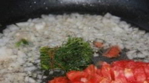 куриные котлеты в томатном соусе