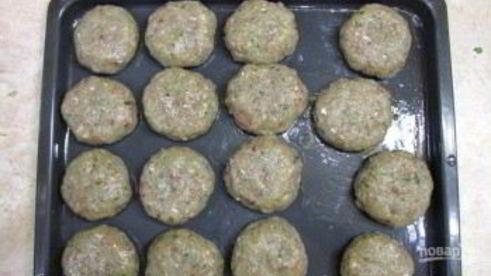 рыбные котлеты под соусом в духовке