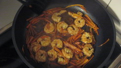 лапша по-тайски с кешью