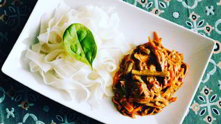 Лапша с арахисом по-тайски