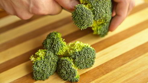 лапша с брокколи