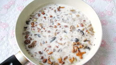 лапша с грибами в сливочном соусе