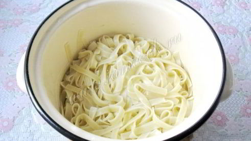 лапша с грибами в сливочном соусе