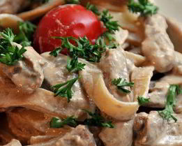 Лапша с курицей и грибами