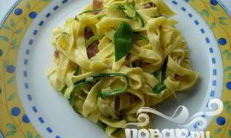 Рецепт лапши тальятелле с цукини и ветчиной