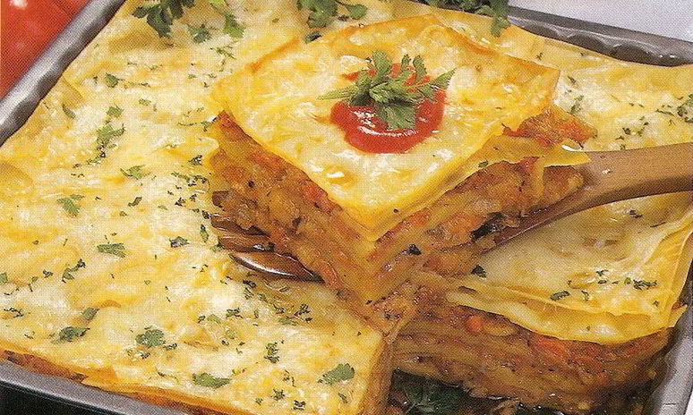 Рецепт лазаний с фаршем, капустой и острым сыром