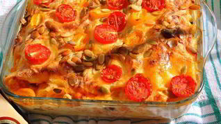 Лазанья с кабачками и помидорами с сыром Джюгас