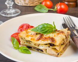 Лазанья с курицей и шампиньонами