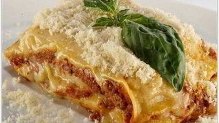 Лазанья с шампиньонами и ветчиной