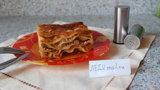 Мясная лазанья с соусом бешамель