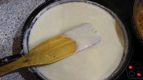 мясная лазанья с соусом бешамель