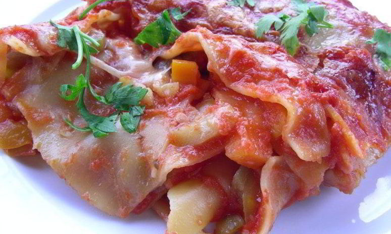 Рецепт овощной лазанья с томатным соусом