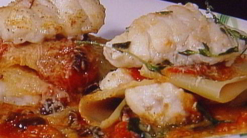 рыбная лазанья с оливками