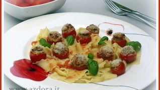 Домашние паппарделле с фаршированными помидорчиками
