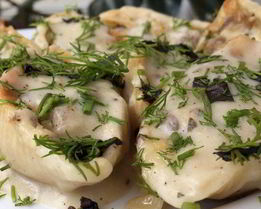 Фаршированные макароны ракушки под соусом Бешамель