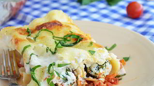 Каннеллони с рикоттой и черемшой