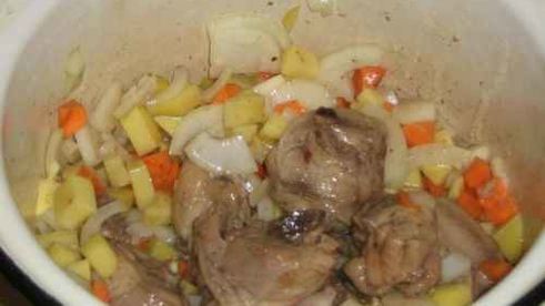 макароны с мясом и овощами