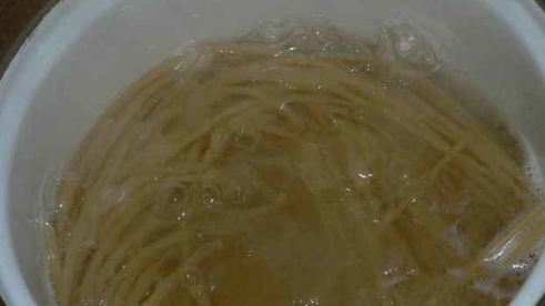 макароны с шампиньонами под сливочным соусом