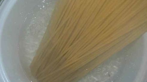 макароны с шампиньонами под сливочным соусом