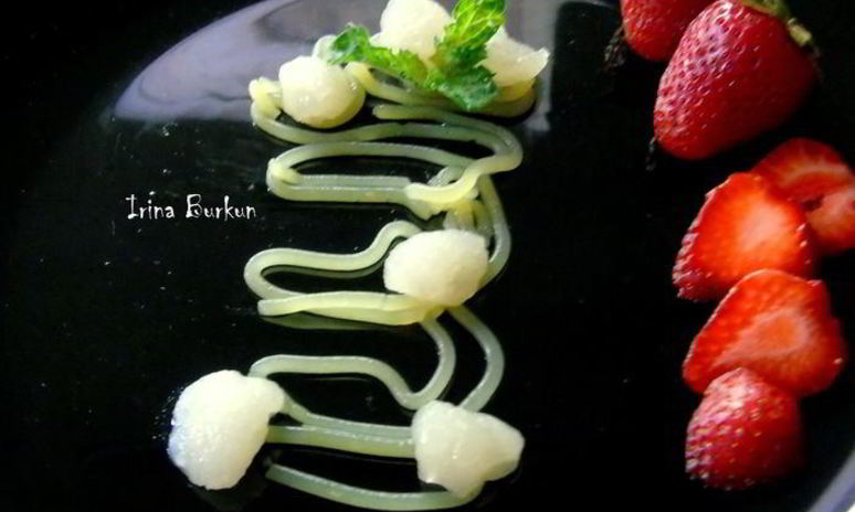 Рецепт молекулярных спагетти с шариками из водки