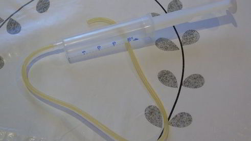 молекулярные спагетти с шариками из водки