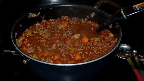 паста с говяжьим фаршем по-гречески