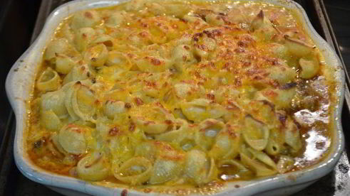 паста с говяжьим фаршем по-гречески