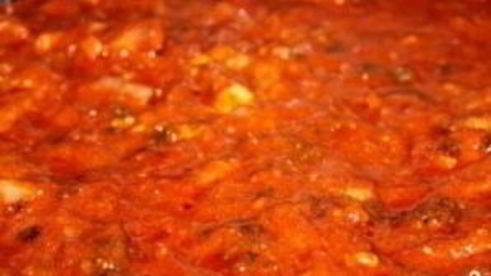 паста с грибами в томатном соусе