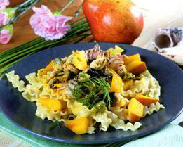 Паста с морепродуктами и грушами