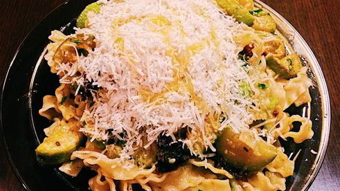 паста с вялеными помидорами и цукини