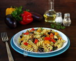 Паста с запеченными овощами