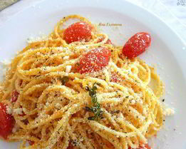 Паста с жареными помидорами