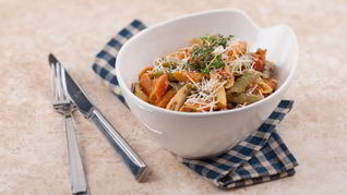 Пенне болоньезе паста