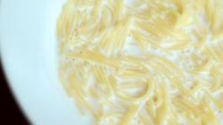 Молочная лапша