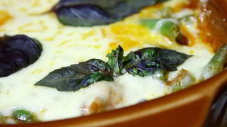 Филе грудки индейки, запеченое с овощами