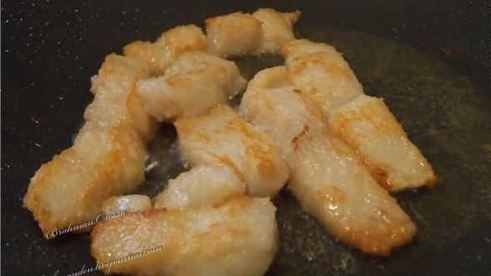 филе пангасиуса, тушеное с овощами