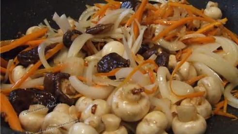 филе пангасиуса, тушеное с овощами