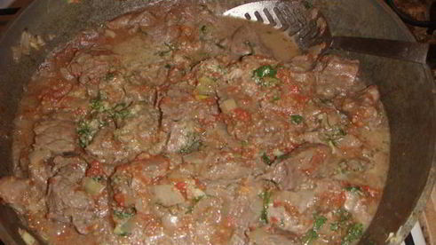 говядина в томатно-ореховом соусе