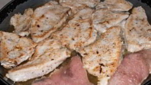 индейка в вине с мочеными яблоками