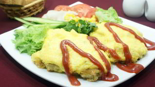 Куриная грудка в духовке под ананасами