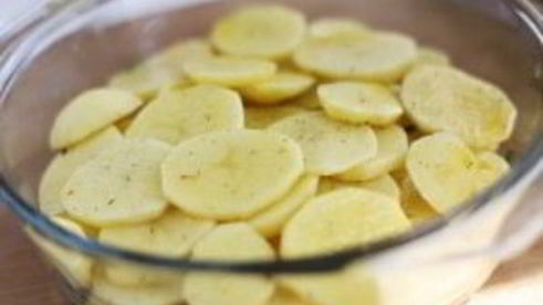 куриное филе, запеченное с картофелем